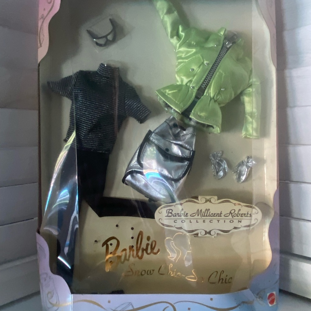 Vtg Limited Edition Barbie Millicent Robert’s Collection Outfit Set